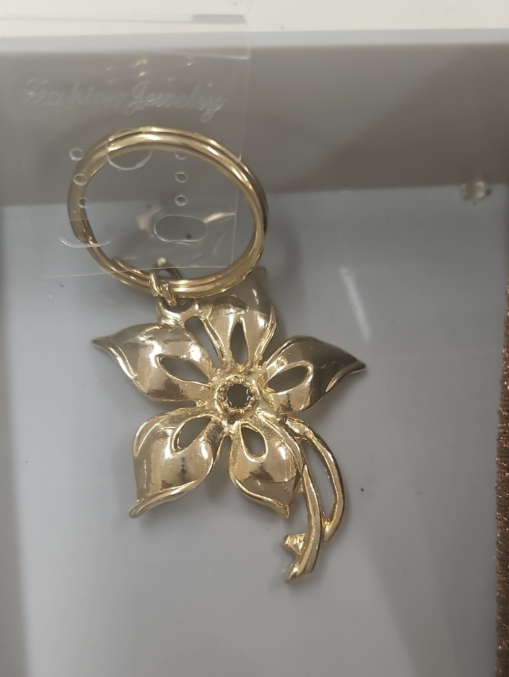 Gold Flower Charm Keyring - Fashion Jewelry